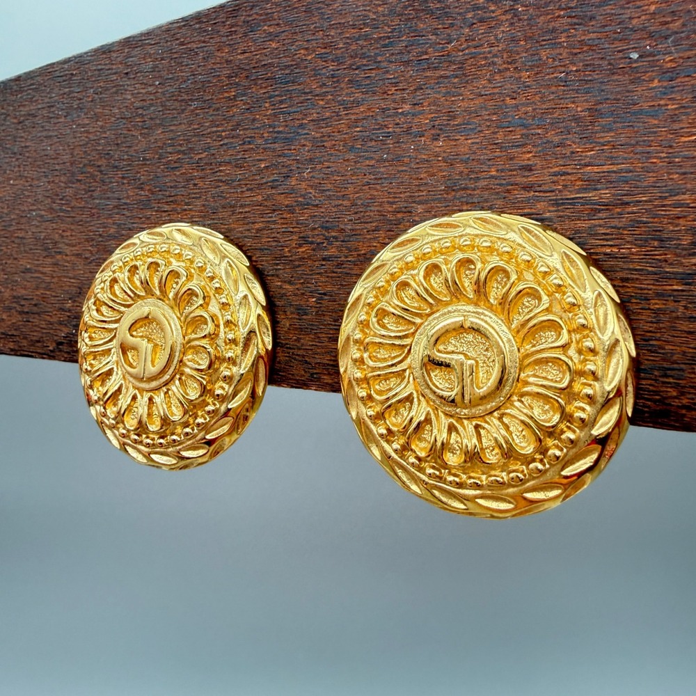 St John Vintage Gold Tone SJ Logo Sunburst Clip On Button Earrings 1.25 Inch - Picture 3 of 9